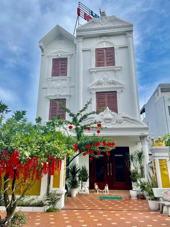 Luxury Hotel T&L Cam Pha Bagian luar foto