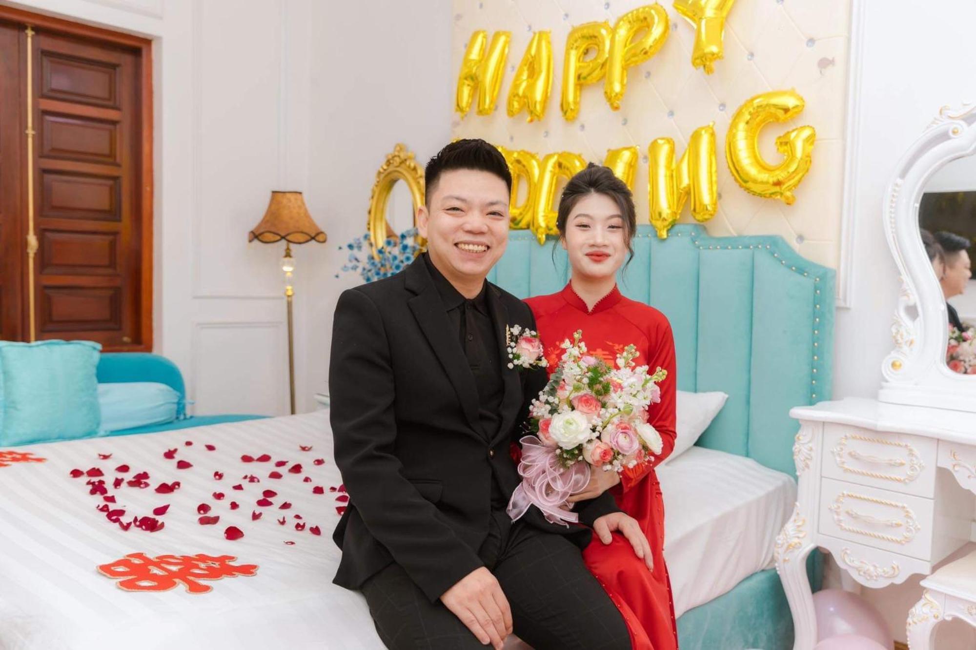 Luxury Hotel T&L Cam Pha Bagian luar foto
