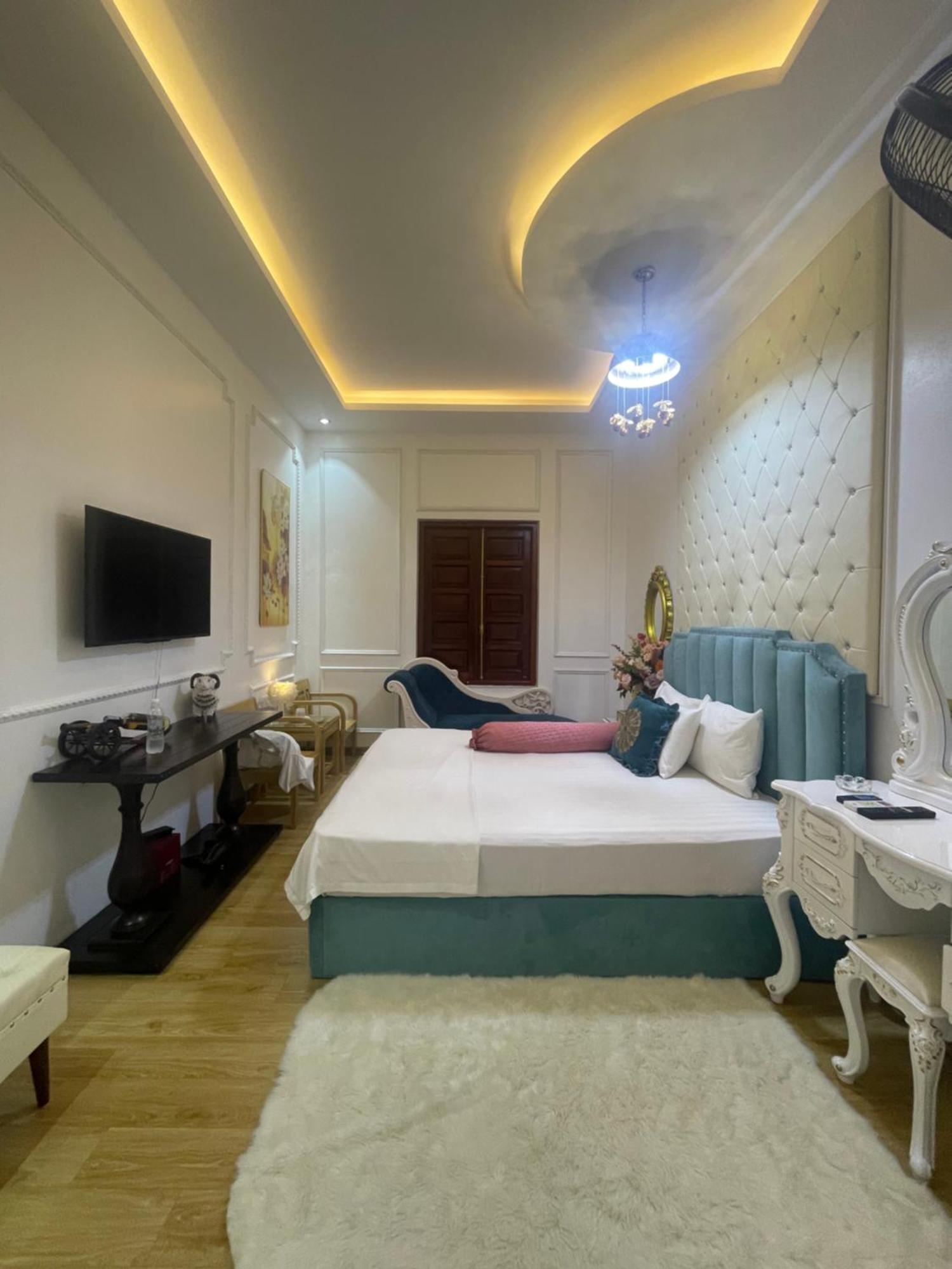 Luxury Hotel T&L Cam Pha Bagian luar foto